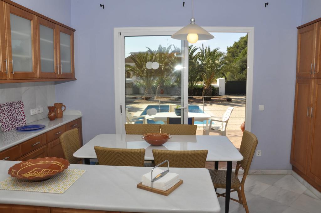 Villa Francisca Sa Caleta Room photo
